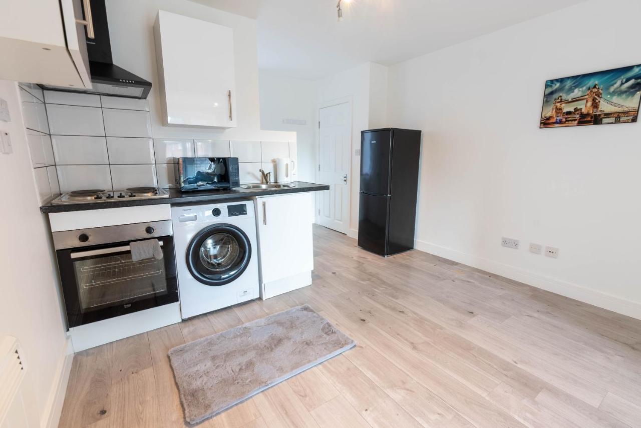 Flat 03 Studio Flat Near Aylesbury Station Free Parking 외부 사진